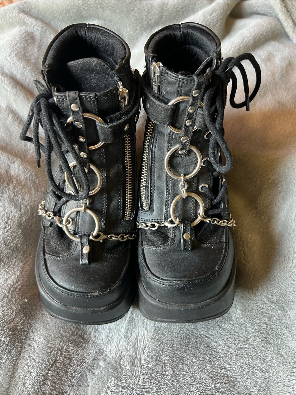 Demonia Dynamite boots